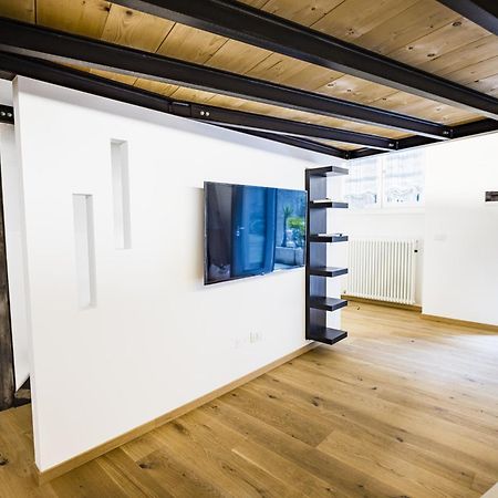 شقة Loft La Sedia Rossa - Centro Storico ميلان المظهر الخارجي الصورة