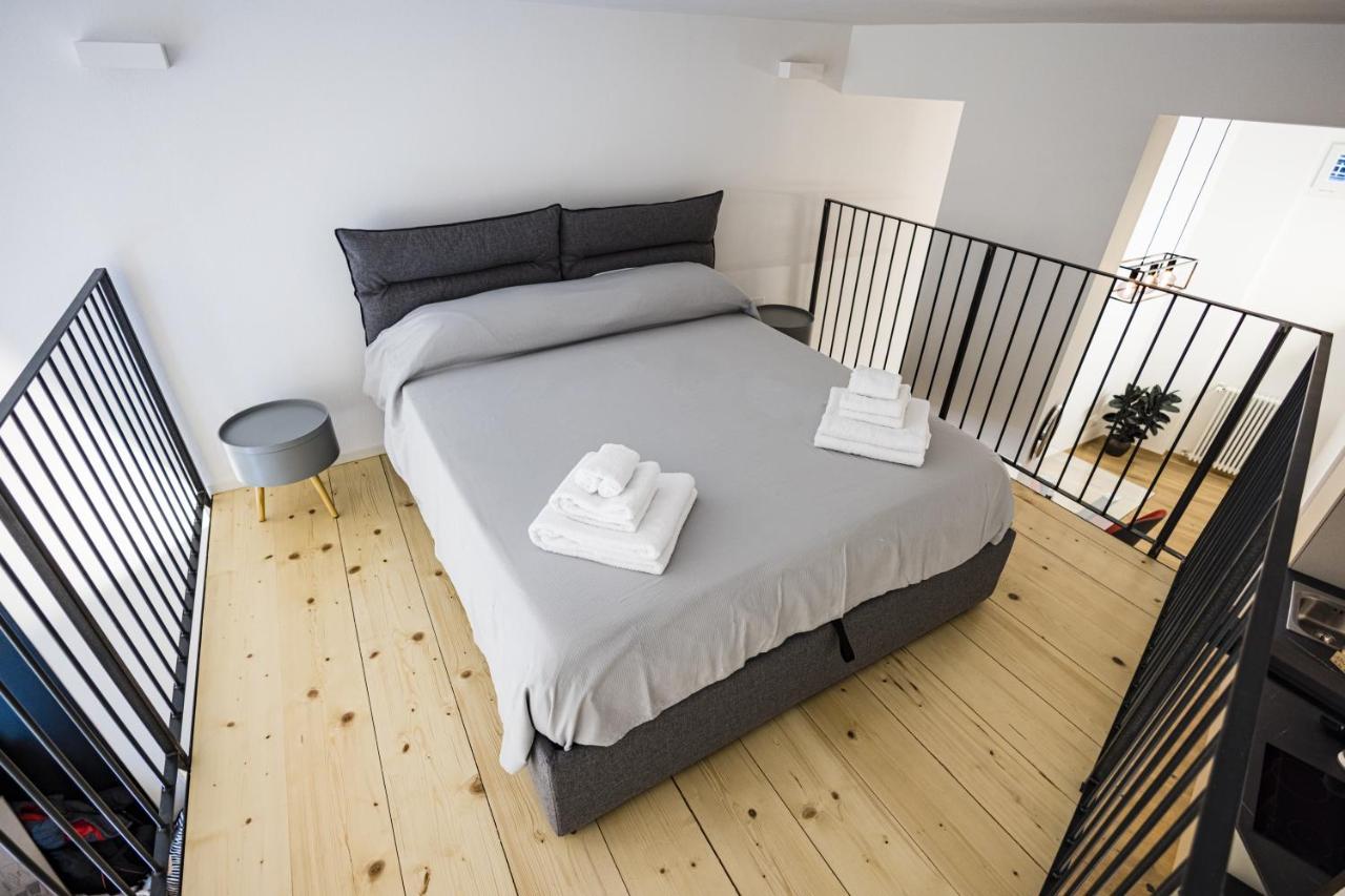 شقة Loft La Sedia Rossa - Centro Storico ميلان المظهر الخارجي الصورة