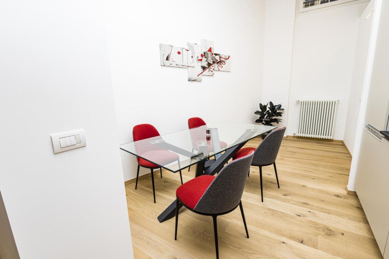 شقة Loft La Sedia Rossa - Centro Storico ميلان المظهر الخارجي الصورة