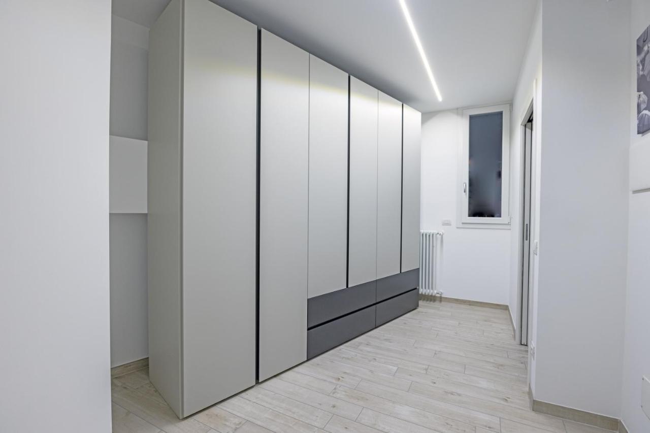شقة Loft La Sedia Rossa - Centro Storico ميلان المظهر الخارجي الصورة