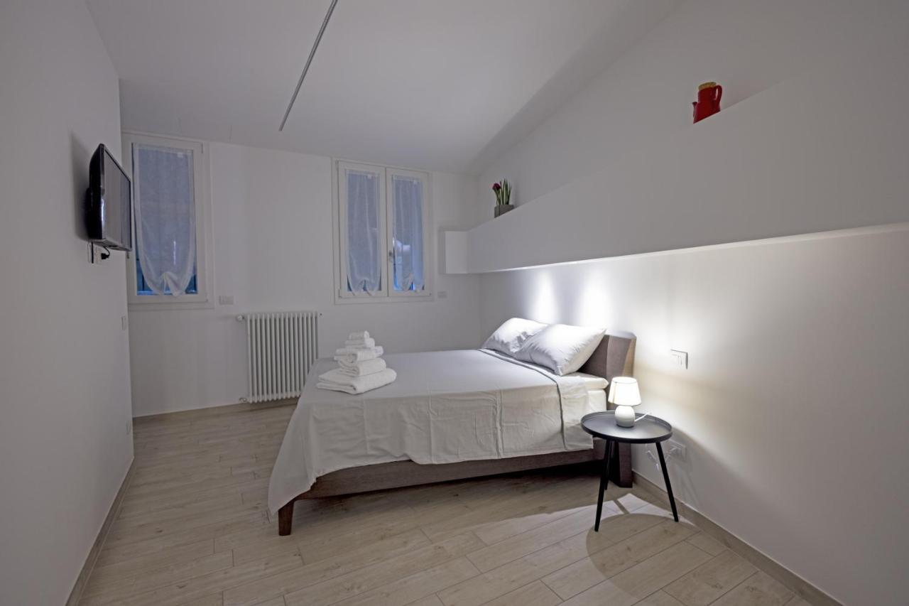 شقة Loft La Sedia Rossa - Centro Storico ميلان المظهر الخارجي الصورة