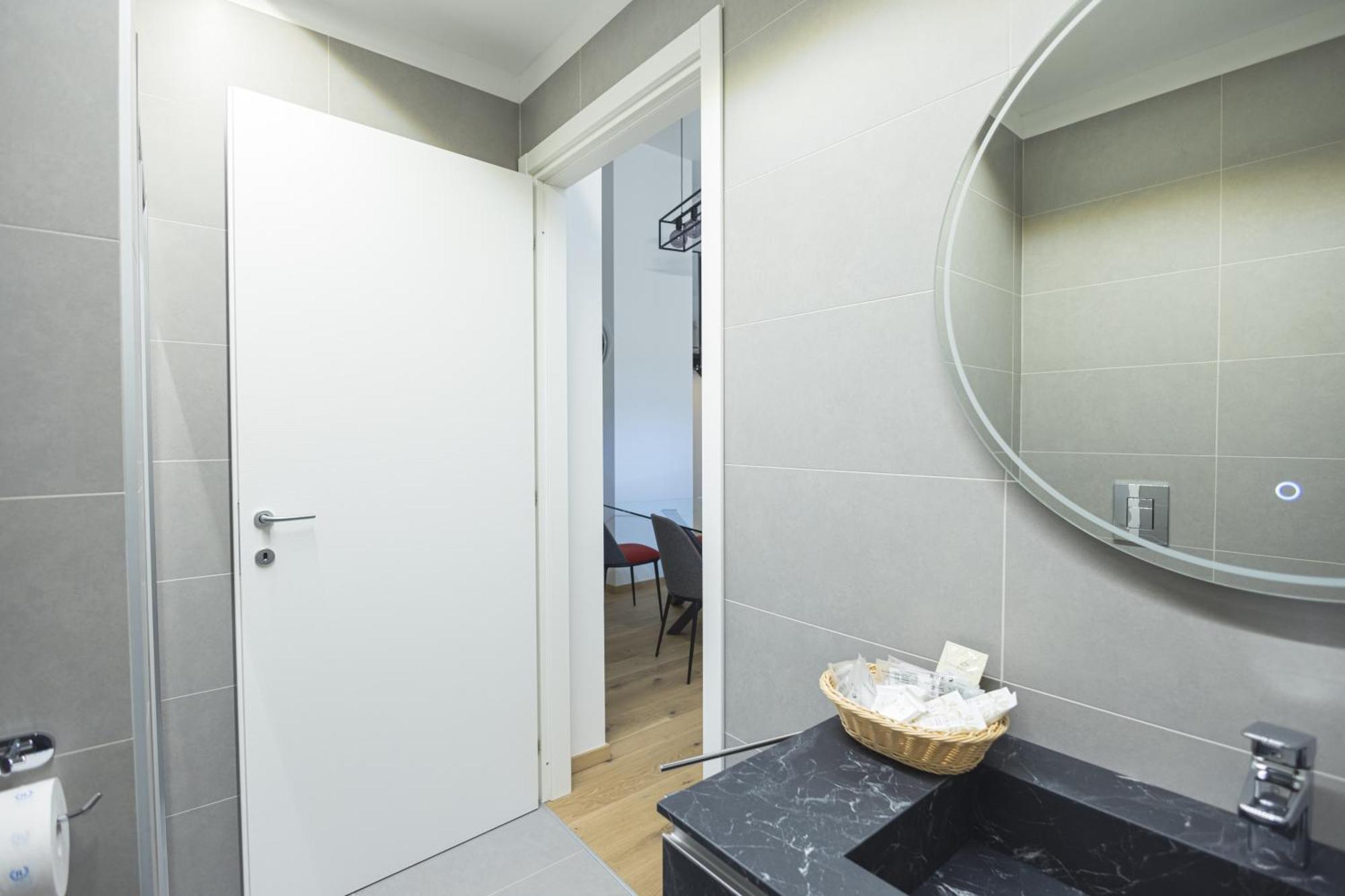 شقة Loft La Sedia Rossa - Centro Storico ميلان المظهر الخارجي الصورة